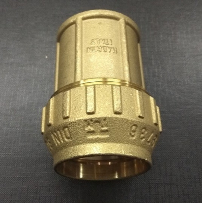 Соединение 63 х 2"  Внутренняя резьба Латунь для труб ПНД  TIEMME  3400026