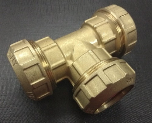 Тройник  25 х 25 х 25  Латунь для труб ПНД  Itap
