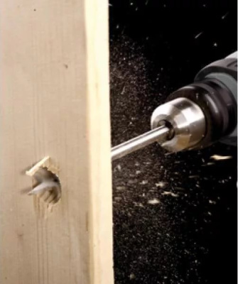 Сверло по дереву  ЗУБР"ЭКСПЕРТ" КОРОНА 4,0 - 70/40 мм, с М-образной заточкой. 1 шт.уп.