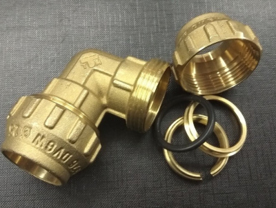 Угол 32 х 32 латунь для труб ПНД  TIEMME  3400003