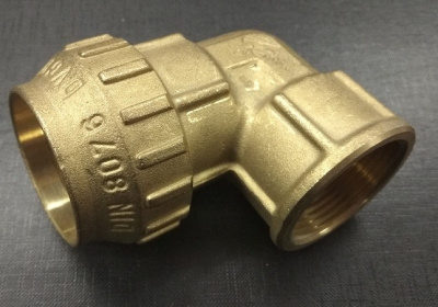 Угол 32 х 1"  Внутренняя резьба Латунь для труб ПНД  TIEMME  3400162
