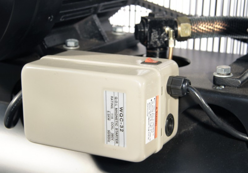 Компрессор AEROMAX 700/150 масляный, ременной 5.5 кВт / 380V 700 л/мин FOXWELD