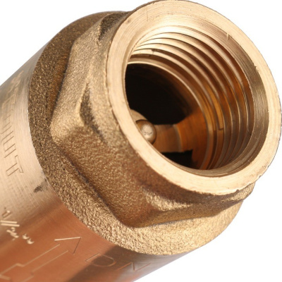 Клапан обратный пружинный муфтовый с металлическим седлом 1/2" STOUT SVC-0011-000015