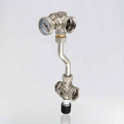 Байпас проходной 200 мм, с термометрами, с перепускным клапаном VT.0667T.0.0 VALTEC