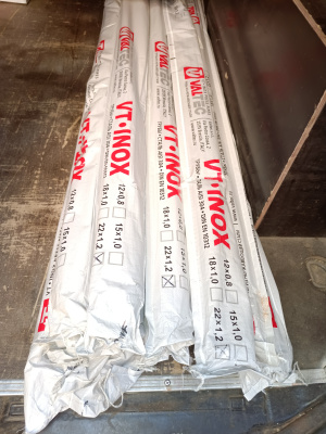 Труба нержавеющая сталь 18х1.0мм. VALTEC  VTi.900.304.1810