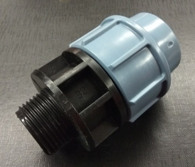 Соединение (Муфта)  40 х 1" Наружная резьба PN16 UNIDELTA компрессионная