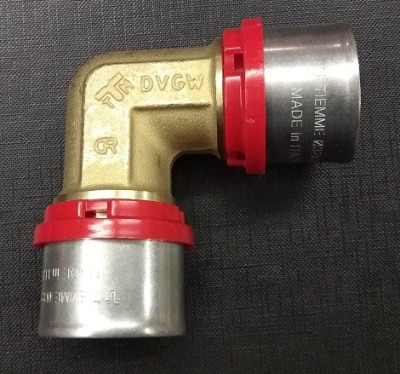 Угол 32 х 32 пресс TIEMME Металлопластик 1650013