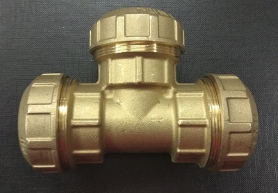 Тройник  32 х 32 х 32  Латунь для труб ПНД  Itap