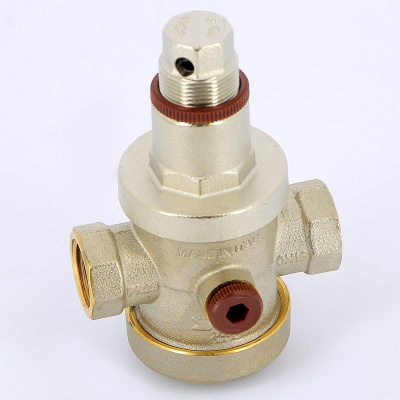 Редуктор давления 2.1/2" ITAP для аксиального манометра 1/4"