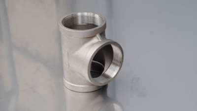 Тройник резьбовой Ду 50 (60,3 мм) AISI 304 из нержавеющей стали