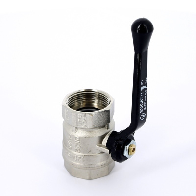 600 Кран шаровый  ручка 1/2'' внутренняя-внутренняя резьба  BUGATTI ARIZONA