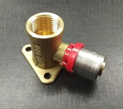 Водорозетка 16 х 1/2" пресс H= 40 мм TIEMME Внутренняя резьба  Металлопластик 1650021              