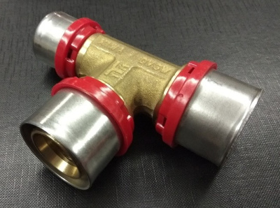 Тройник 32 х 32  x 26 Редукционный  пресс TIEMME   Металлопластик 