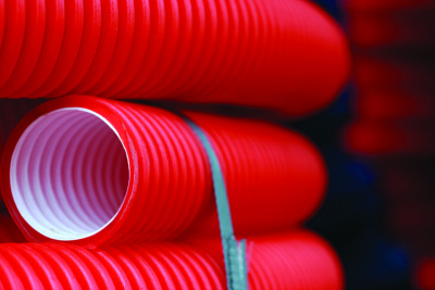 КОЖУХ для трубы 20-22 (диаметр 32 бухта 50 метров) красный  гофра