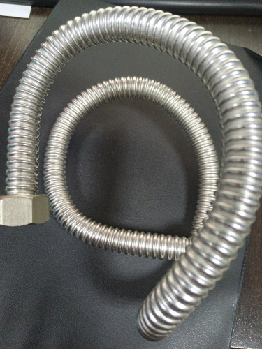 Гибкая подводка из нержавеющей стали  L=200 мм 2,1/2"  Резьба внутренняя-внутренняя 